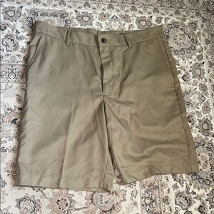Greg Norman size 34 Men's Tan Shorts